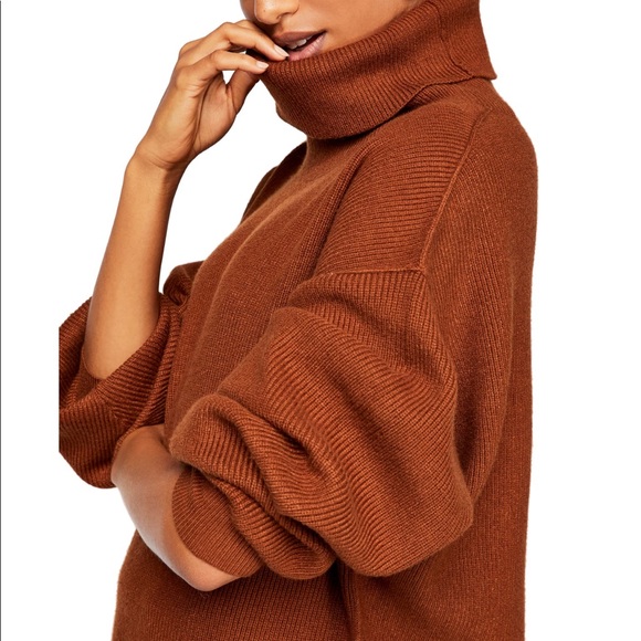 SOLD! Free people Softly structured  sweater - Picture 3 of 6